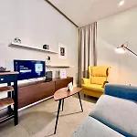 Charming Flat Off The Sea Front Gzira