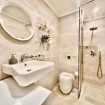 דירה Charming Flat Off The Sea Front *