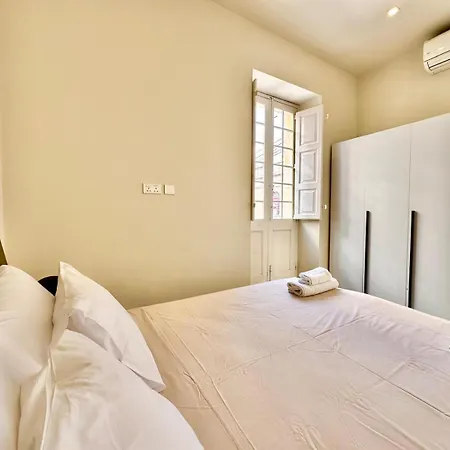 Charming Flat Off The Sea Front