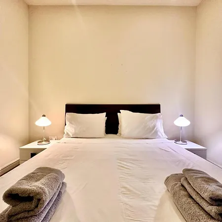 Apartmán Charming Flat Off The Sea Front