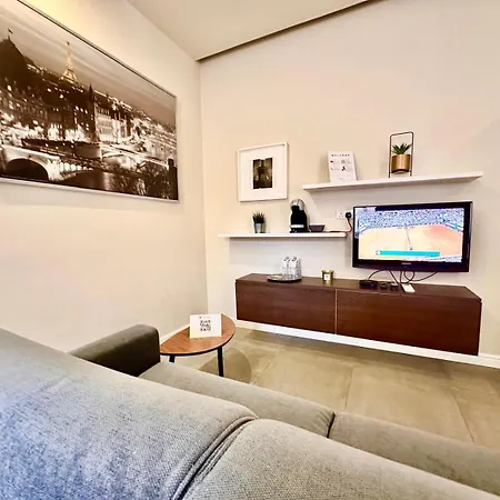 Charming Flat Off The Sea Front Appartement Gzira