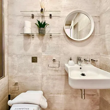 Charming Flat Off The Sea Front Gzira