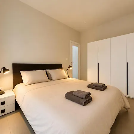 Charming Flat Off The Sea Front Apartamento *