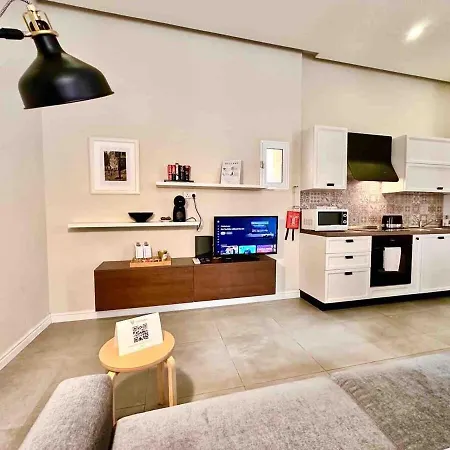 Charming Flat Off The Sea Front Appartement