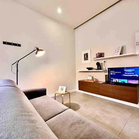 Charming Flat Off The Sea Front *