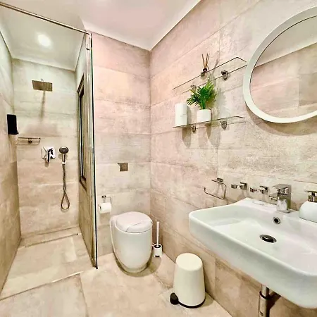 Charming Flat Off The Sea Front Appartement