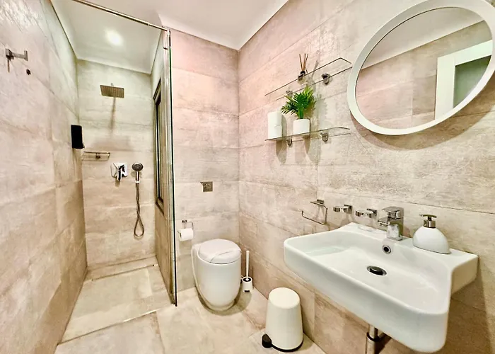 Apartman Charming Flat Off The Sea Front Gżira