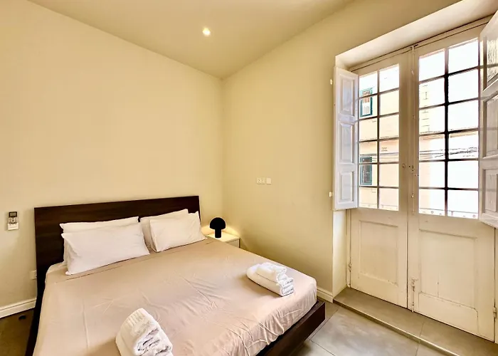 Charming Flat Off The Sea Front Apartman Gżira