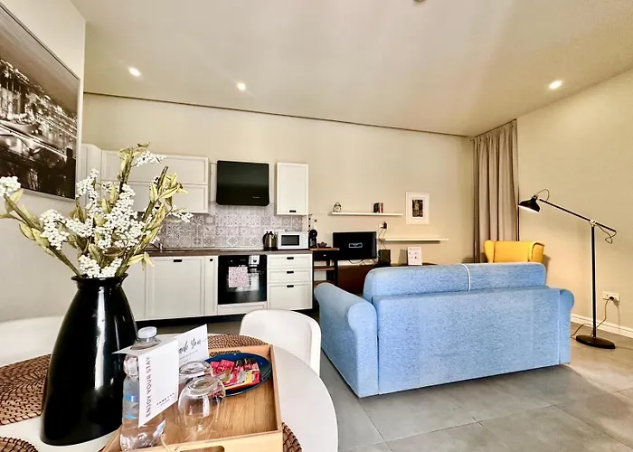 Charming Flat Off The Sea Front *