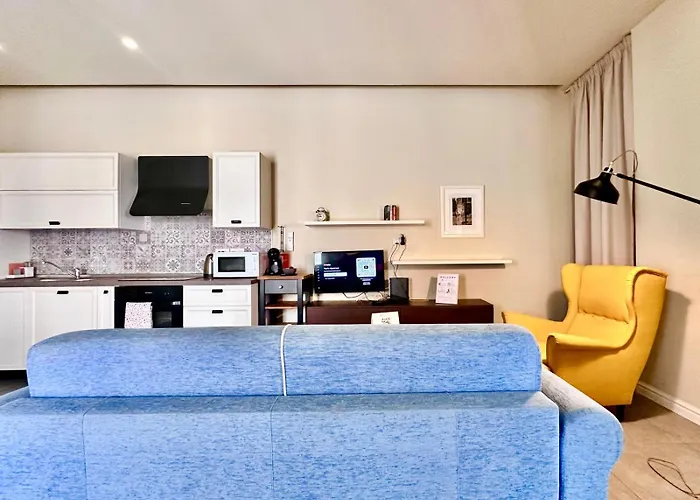 Charming Flat Off The Sea Front *