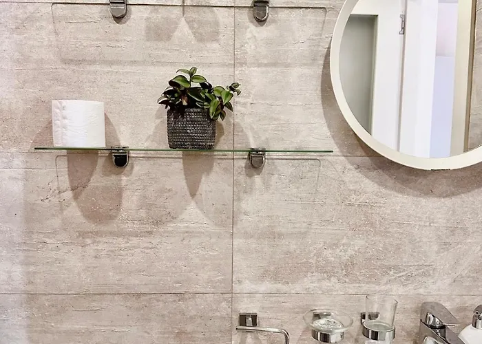 Charming Flat Off The Sea Front * Gżira