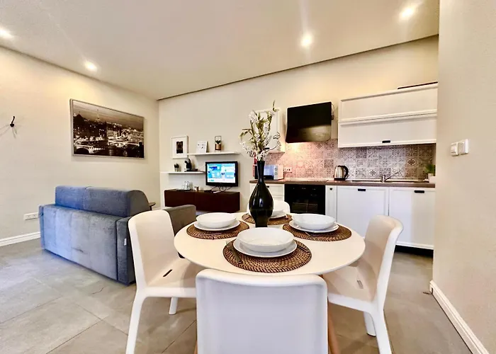 Charming Flat Off The Sea Front * Gzira